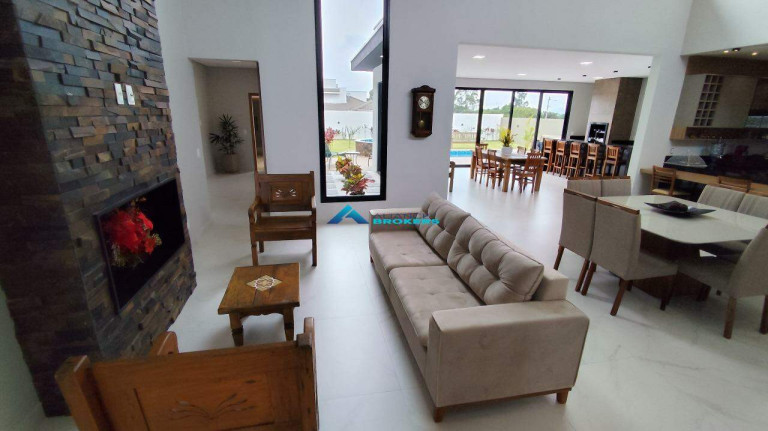 Imagem Casa com 3 Quartos à Venda, 340 m² em Caxambu - Jundiaí