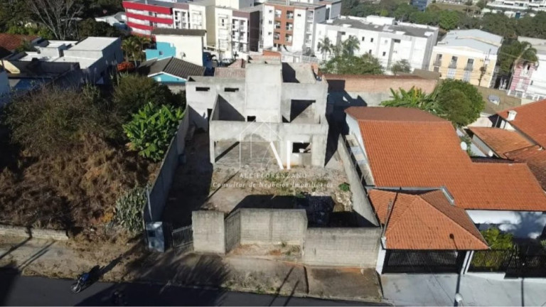 Casa com 3 Quartos à Venda, 180 m² em Jardim Do Lago - Bragança Paulista