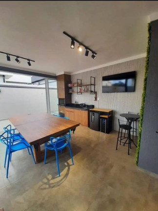 Imagem Casa com 3 Quartos à Venda, 300 m² em Caçapava