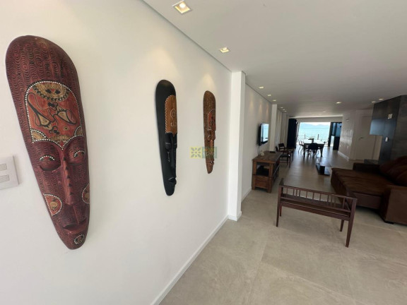 Imagem Casa com 5 Quartos para Alugar ou Temporada, 300 m² em Centro - Porto Belo Imagem Casa com 5 Quartos para Alugar ou Temporada, 300 m² em Centro - Porto Belo