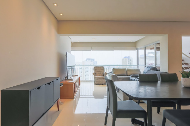 Imagem Imóvel com 3 Quartos à Venda, 232 m² em Vila Gumercindo - São Paulo