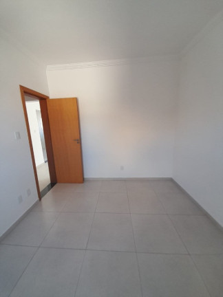 Imagem Imóvel com 2 Quartos à Venda, 50 m² em São Geraldo - Santa Luzia Imagem Imóvel com 2 Quartos à Venda, 50 m² em São Geraldo - Santa Luzia