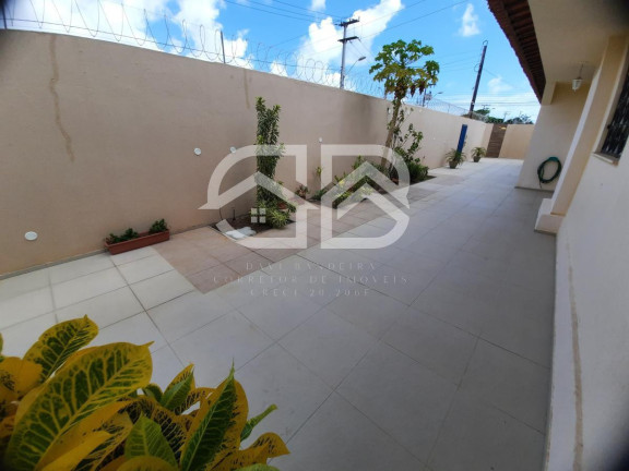 Imagem Casa com 4 Quartos à Venda, 292 m² em Sapiranga - Fortaleza
