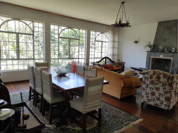 Imagem Casa com 3 Quartos à Venda, 210 m² em Albuquerque - Teresópolis Imagem Casa com 3 Quartos à Venda, 210 m² em Albuquerque - Teresópolis