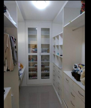 Imagem Casa com 5 Quartos à Venda, 206 m² em Feira De Santana Imagem Casa com 5 Quartos à Venda, 206 m² em Feira De Santana