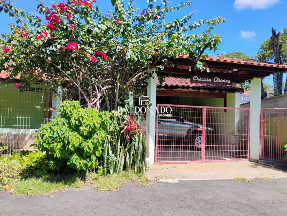 Imóvel com 4 Quartos à Venda, 1.000 m² em Centro - Extrema