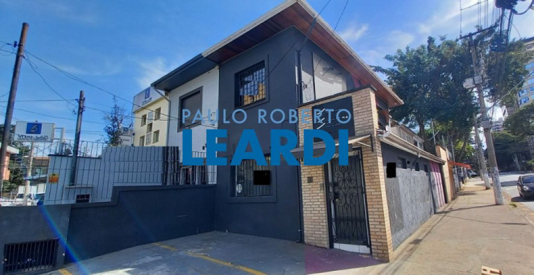 Sobrado com 2 Quartos para Alugar, 138 m² em Jardim - Santo André