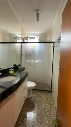 Imagem Apartamento com 3 Quartos à Venda, 180 m²