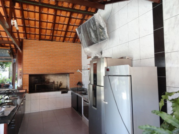 Imagem Casa com 4 Quartos para Alugar ou Temporada, 741 m² em Caxambu - Jundiaí