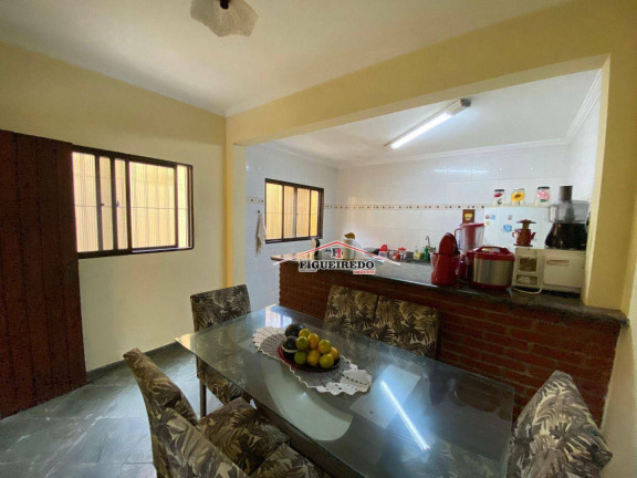 Imagem Casa com 4 Quartos à Venda, 180 m² em Nova Mirim - Praia Grande