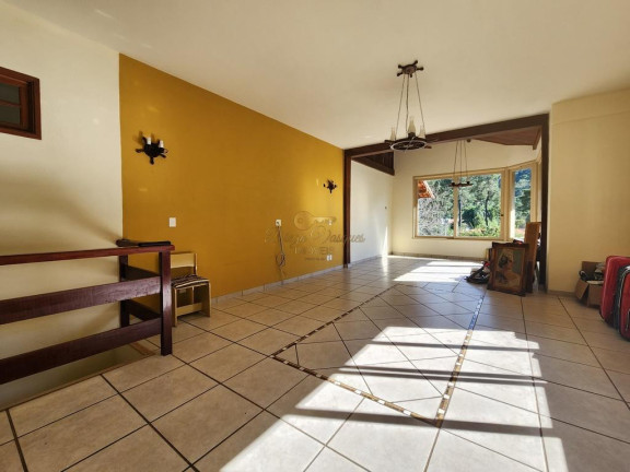 Imagem Casa com 6 Quartos à Venda, 280 m² em Parque Do Imbui - Teresópolis