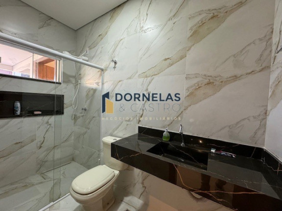 Imagem Casa com 3 Quartos à Venda, 400 m² em Guará I - Brasília Imagem Casa com 3 Quartos à Venda, 400 m² em Guará I - Brasília