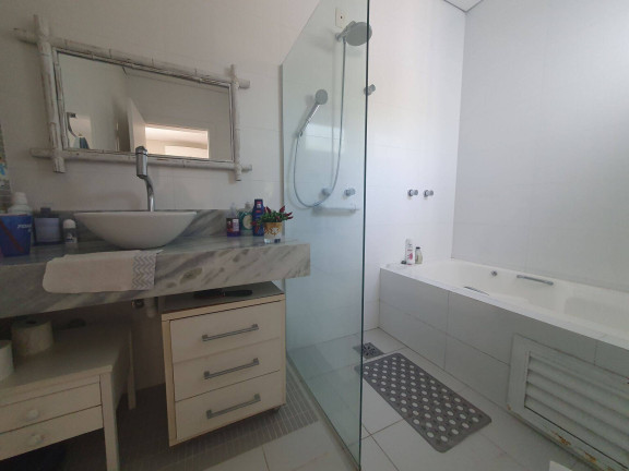 Imagem Casa com 2 Quartos à Venda, 824 m² em Rio Tavares - Florianópolis Imagem Casa com 2 Quartos à Venda, 824 m² em Rio Tavares - Florianópolis