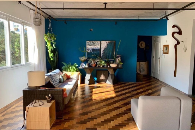 Imóvel com 2 Quartos à Venda, 140 m² em Independência - Porto Alegre