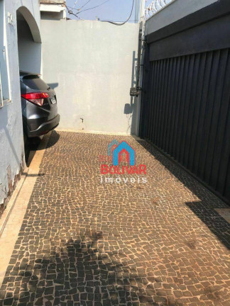 Imagem Casa com 3 Quartos para Alugar, 200 m² em Setor Central - Itumbiara Imagem Casa com 3 Quartos para Alugar, 200 m² em Setor Central - Itumbiara