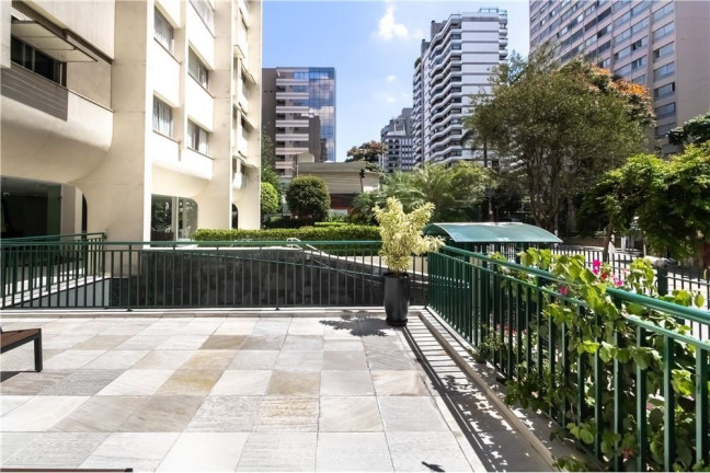 Imagem Apartamento com 2 Quartos à Venda, 99 m² em Moema - São Paulo Imagem Apartamento com 2 Quartos à Venda, 99 m² em Moema - São Paulo