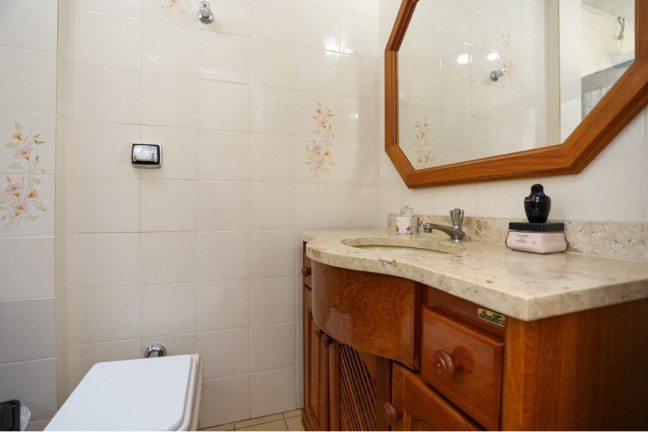 Imagem Apartamento com 2 Quartos à Venda, 69 m² em Vila Ipiranga - Porto Alegre Imagem Apartamento com 2 Quartos à Venda, 69 m² em Vila Ipiranga - Porto Alegre