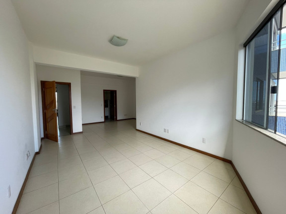 Apartamento com 3 Quartos para Alugar, 124 m² em Candeias - Vitória Da Conquista