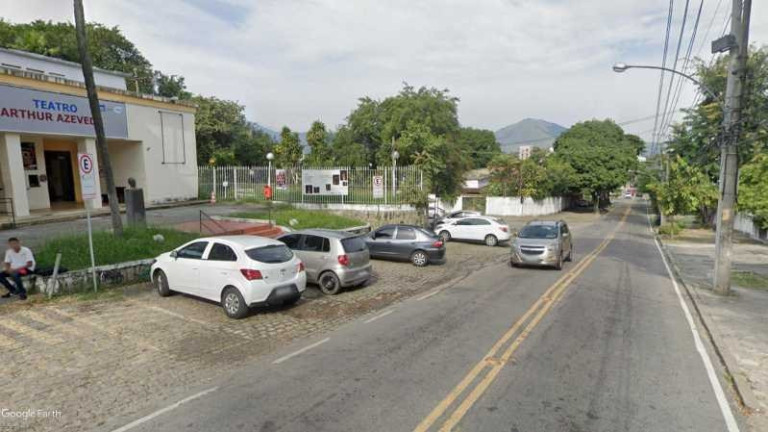 Imagem Imóvel com 7 Quartos para Alugar, 200 m² em Campo Grande - Rio De Janeiro
