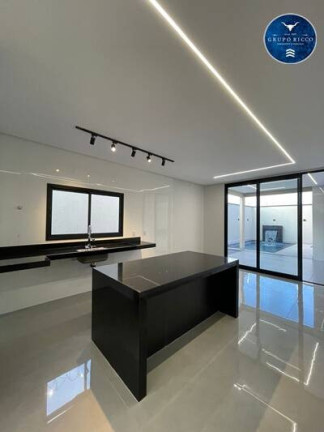 Imagem Casa com 3 Quartos à Venda, 196 m² em Moinho Dos Ventos - Goiânia