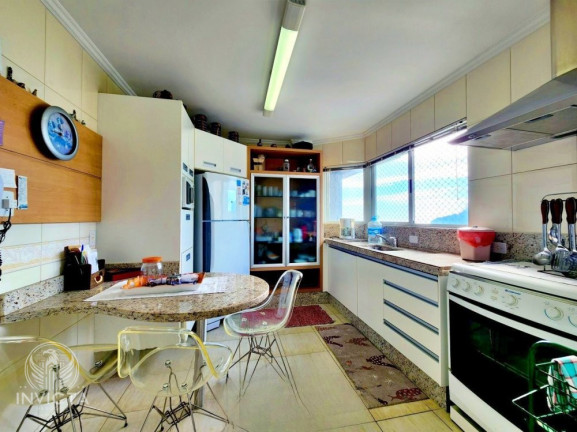 Imagem Apartamento com 3 Quartos à Venda, 170 m² em Centro - Balneário Camboriú Imagem Apartamento com 3 Quartos à Venda, 170 m² em Centro - Balneário Camboriú