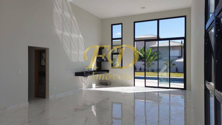 Imagem Casa de Condomínio com 3 Quartos à Venda, 670 m² em Atibaia