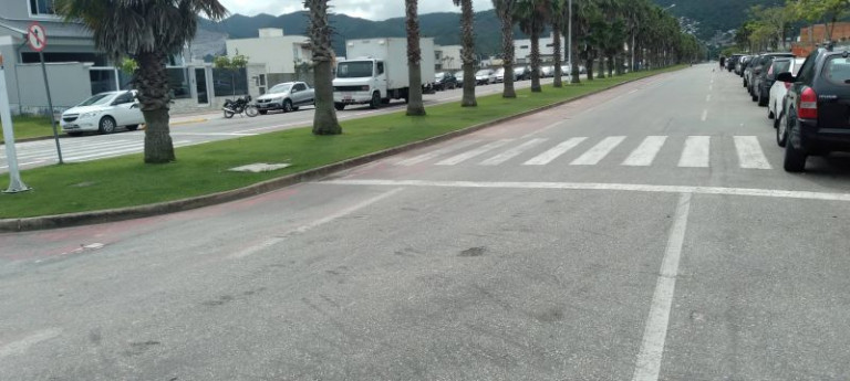 Imagem Imóvel à Venda, 400 m² em Beira Rio - Biguaçu Imagem Imóvel à Venda, 400 m² em Beira Rio - Biguaçu