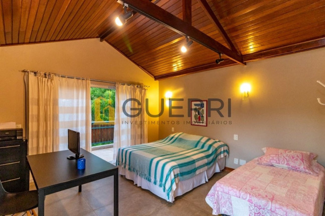Imagem Casa com 5 Quartos à Venda, 2.072 m² em Park Way - Brasília Imagem Casa com 5 Quartos à Venda, 2.072 m² em Park Way - Brasília
