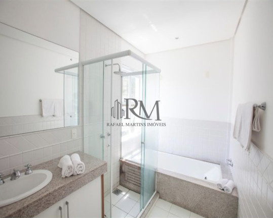 Imagem Imóvel com 9 Quartos à Venda, 757 m² em Cacupé - Florianópolis Imagem Imóvel com 9 Quartos à Venda, 757 m² em Cacupé - Florianópolis