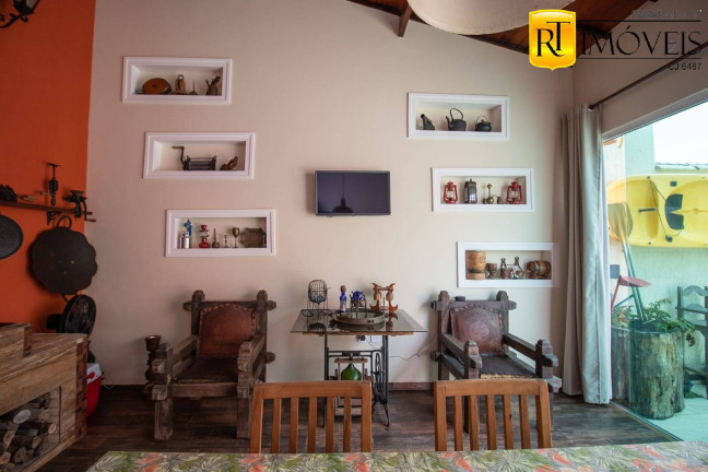 Imagem Casa com 3 Quartos à Venda, 194 m² em Jardim Flamboyant - Cabo Frio Imagem Casa com 3 Quartos à Venda, 194 m² em Jardim Flamboyant - Cabo Frio