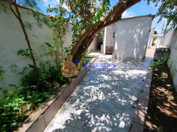 Imagem Casa com 2 Quartos à Venda, 260 m² em Itaguai - Mongaguá