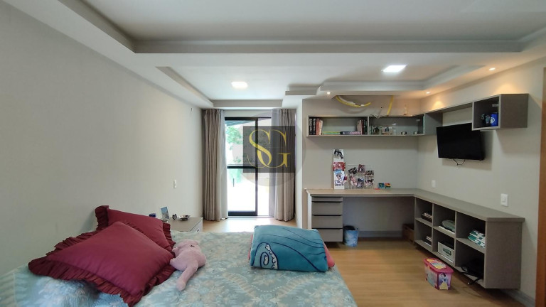 Imagem Casa com 3 Quartos à Venda, 682 m² em Parque Do Ingá - Teresópolis