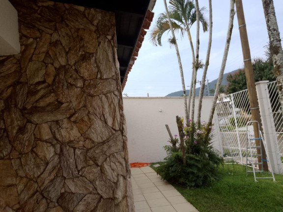 Imagem Casa com 3 Quartos à Venda, 195 m² em Itacorubi - Florianópolis