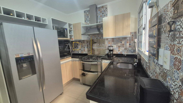 Imagem Casa com 2 Quartos à Venda, 200 m² em Botucatu Imagem Casa com 2 Quartos à Venda, 200 m² em Botucatu
