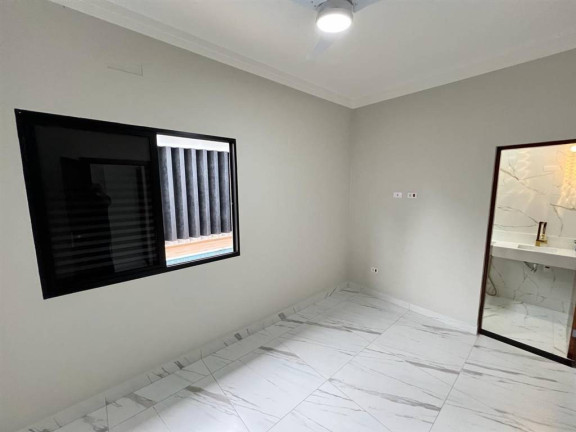 Imagem Casa com 3 Quartos à Venda, 160 m² em Maracana - Praia Grande Imagem Casa com 3 Quartos à Venda, 160 m² em Maracana - Praia Grande