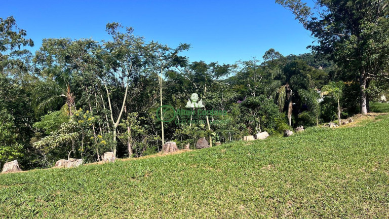 Imagem Terreno à Venda, 1.600 m² em Centro - Jambeiro