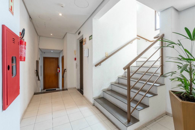 Imagem Apartamento com 2 Quartos à Venda, 73 m² em Petrópolis - Porto Alegre Imagem Apartamento com 2 Quartos à Venda, 73 m² em Petrópolis - Porto Alegre
