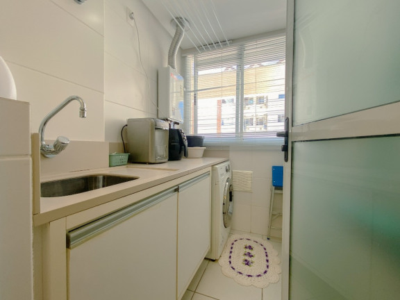 Imagem Apartamento com 3 Quartos à Venda, 105 m² em Coqueiros - Florianópolis Imagem Apartamento com 3 Quartos à Venda, 105 m² em Coqueiros - Florianópolis