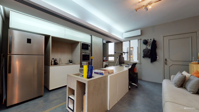 Imagem Imóvel com 1 Quarto à Venda, 46 m² em Centro Histórico - Porto Alegre Imagem Imóvel com 1 Quarto à Venda, 46 m² em Centro Histórico - Porto Alegre