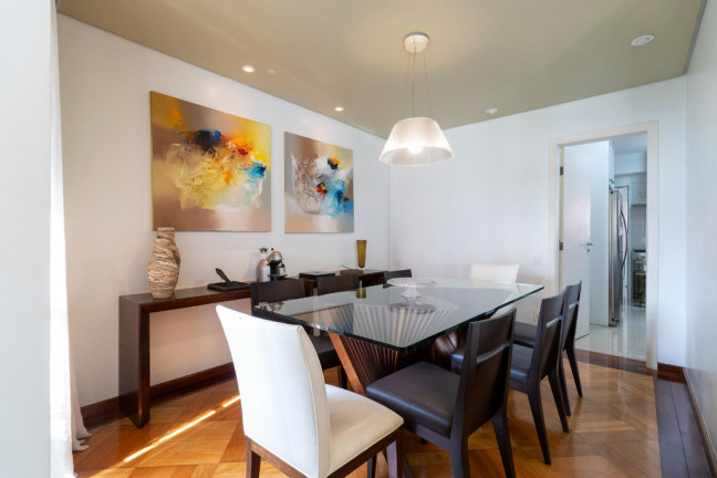 Imagem Imóvel com 3 Quartos à Venda, 195 m² em Moema - São Paulo Imagem Imóvel com 3 Quartos à Venda, 195 m² em Moema - São Paulo