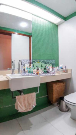 Imagem Apartamento com 4 Quartos à Venda, 191 m² em Lagoa - Rio De Janeiro Imagem Apartamento com 4 Quartos à Venda, 191 m² em Lagoa - Rio De Janeiro