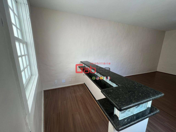 Sala Comercial para Alugar, 100 m² em Centro - Cabo Frio