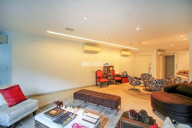 Imagem Apartamento com 3 Quartos à Venda, 257 m² em Real Parque - São Paulo Imagem Apartamento com 3 Quartos à Venda, 257 m² em Real Parque - São Paulo