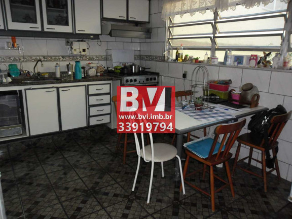 Imagem Casa com 3 Quartos à Venda, 150 m² em Vila Kosmos - Rio De Janeiro Imagem Casa com 3 Quartos à Venda, 150 m² em Vila Kosmos - Rio De Janeiro