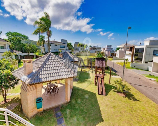 Imagem Terreno à Venda, 775 m² em Córrego Grande - Florianópolis Imagem Terreno à Venda, 775 m² em Córrego Grande - Florianópolis