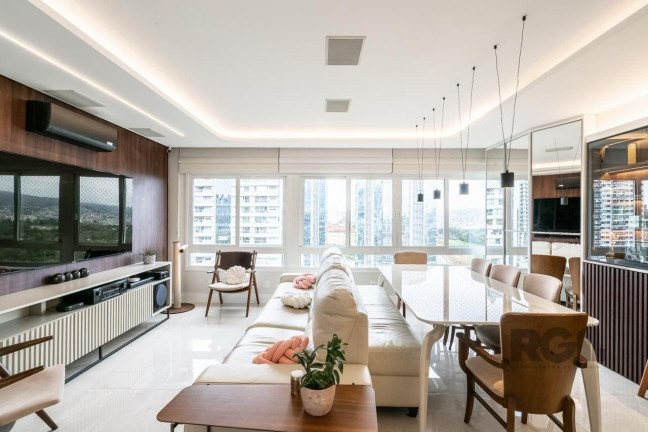 Imagem Cobertura com 3 Quartos à Venda, 231 m² em Petrópolis - Porto Alegre