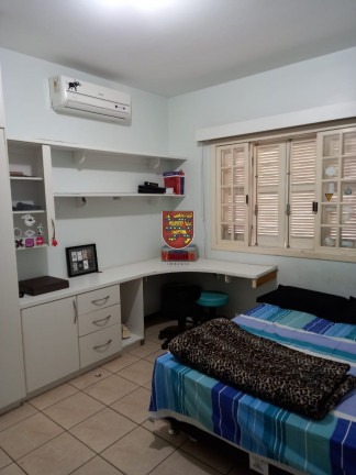 Imagem Casa com 4 Quartos à Venda, 315 m² em Capoeiras - Florianópolis