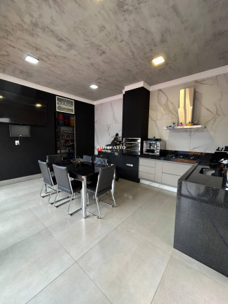 Imagem Sobrado com 3 Quartos à Venda, 300 m²