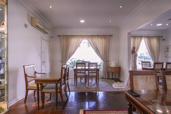 Imagem Casa com 10 Quartos à Venda, 240 m² em Pinheiros - São Paulo Imagem Casa com 10 Quartos à Venda, 240 m² em Pinheiros - São Paulo