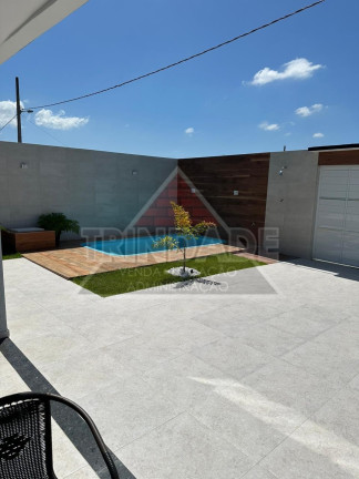 Imagem Casa com 3 Quartos à Venda, 220 m² em Guaratiba - Rio De Janeiro